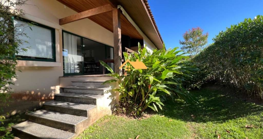 CASA EM CONDOMINIO NA PRAIA DE BARRA DO UNA