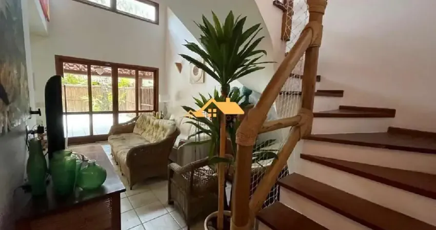 Casa em Condomínio em Camburi a venda, São Sebastião-SP: 4 Quartos, 1 Suíte, 2 Salas, 2 Banheiros, 2 Vagas, 130m²