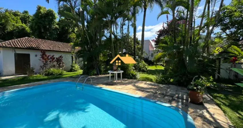 Imperdível casa à venda em São Sebastião-SP, Barra do Una: 4 quartos, 3 suítes, 3 salas, 4 banheiros, 3 vagas de garagem, 250m².