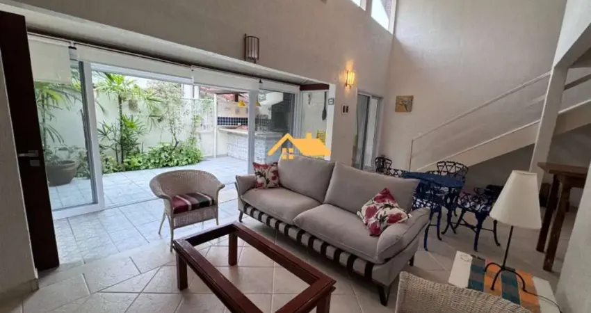 Imperdível Casa em Condomínio à Venda em Maresias, São Sebastião-SP: 4 quartos, 2 suítes, 2 salas, 3 banheiros, 3 vagas de garagem, 140,00 m²!