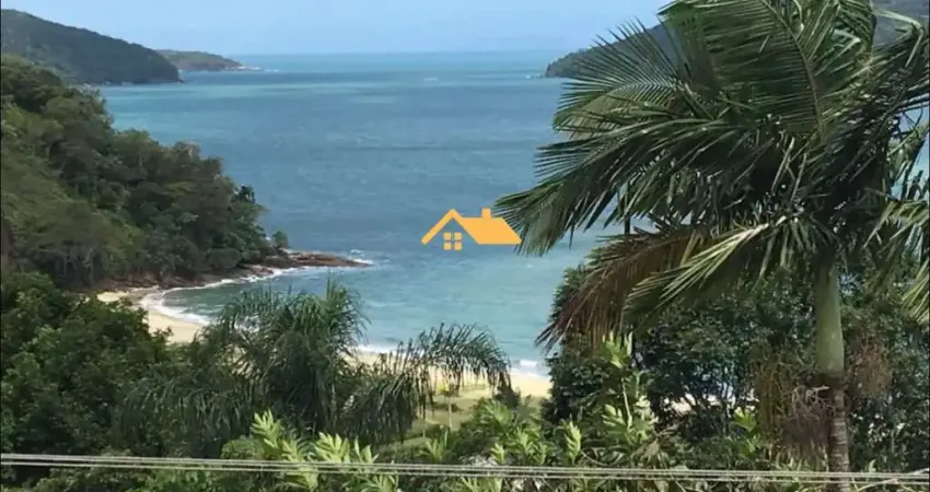 Casa de luxo em condomínio à venda em Caraguatatuba-SP, 6 quartos, 4 suítes, 3 salas e 563m² de área!