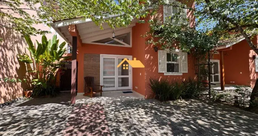 CASA A VENDA EM CAMBURIZINHO, São Sebastião-SP: 3 quartos, 3 suítes, 2 salas, 3 banheiros, 2 vagas de garagem, 107m².