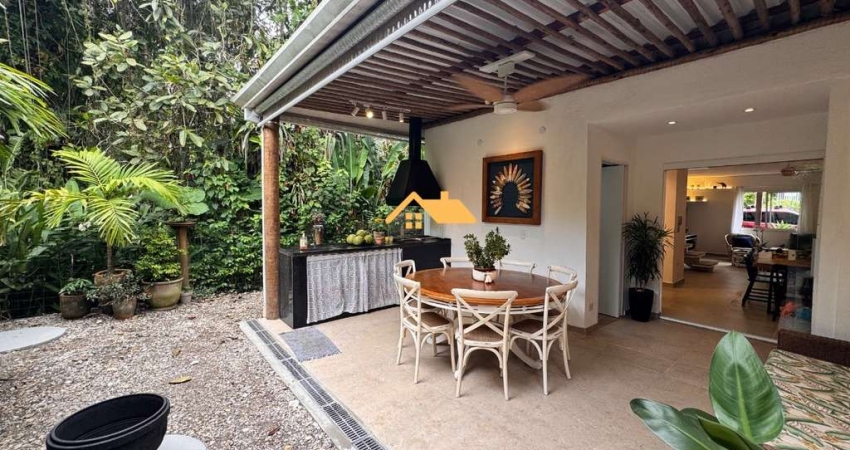 Casa  no condomínio Green Florest  na Barra do Una, São Sebastião-SP: 3 quartos, 3 suítes, 2 salas, 3 banheiros, 2 vagas, 130m².