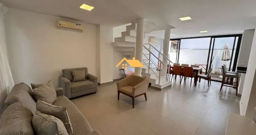 Sobrado em condomínio a venda em Camburi, São Sebastião-SP: 5 quartos, 3 suítes, 3 salas, 4 banheiros, 2 vagas, 178m². Venha conferir!