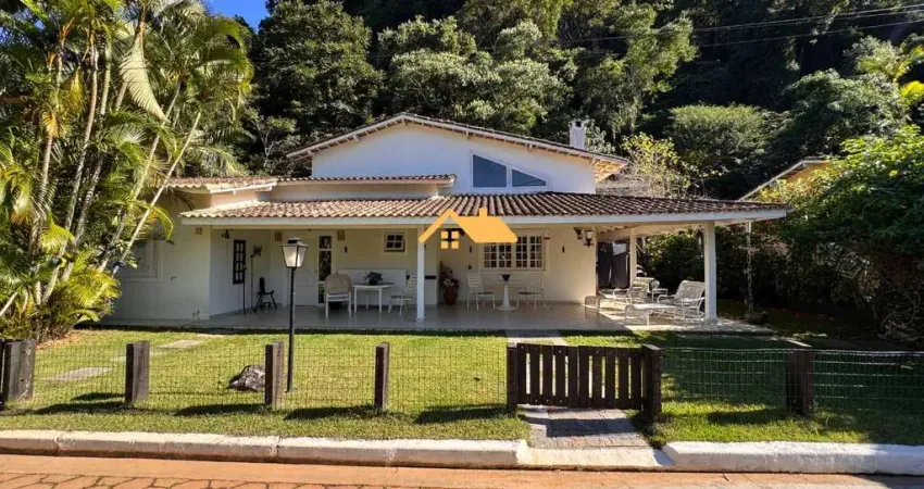 Seu Refúgio no Litoral-Casa em Condomínio com Jacuzzi em Paúba, a 300m da Praia