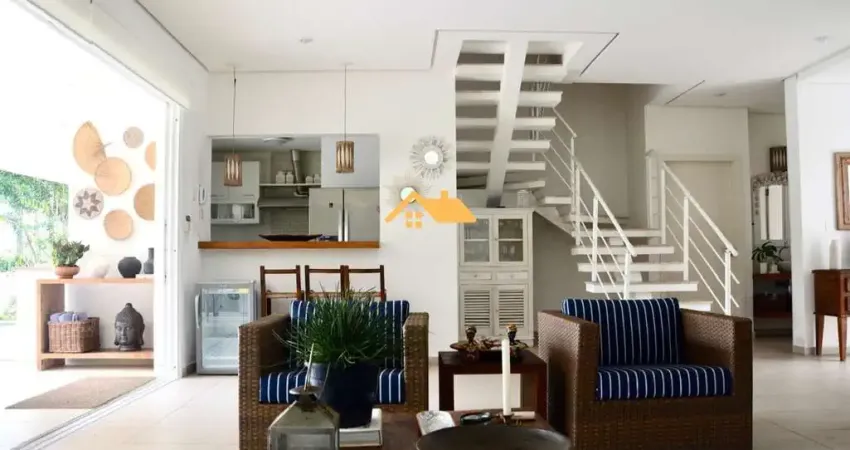 Casa de luxo em condomínio à venda em São Sebastião-SP, bairro Guaecá: 4 quartos, 4 suítes, 2 salas, 4 banheiros, 4 vagas de garagem, 270m².