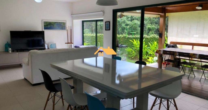 Aluguel de Casa em Condomínio  em São Sebastião-SPCondomínio Fazenda São Paulo, Barra do Una4 Quartos, 2 Suítes, 3 Salas, 3 Banheiros, 2 Vagas, 144m².