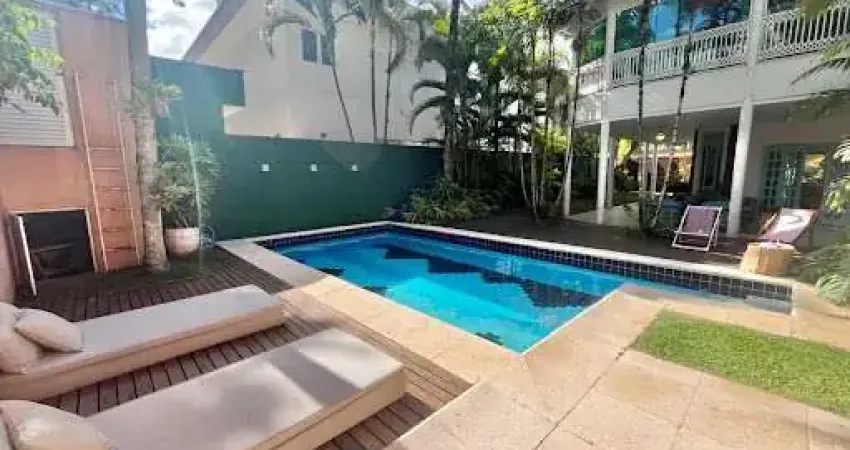 Casa fora de condomínio com sauna e espaço gourmet – praia da baleia