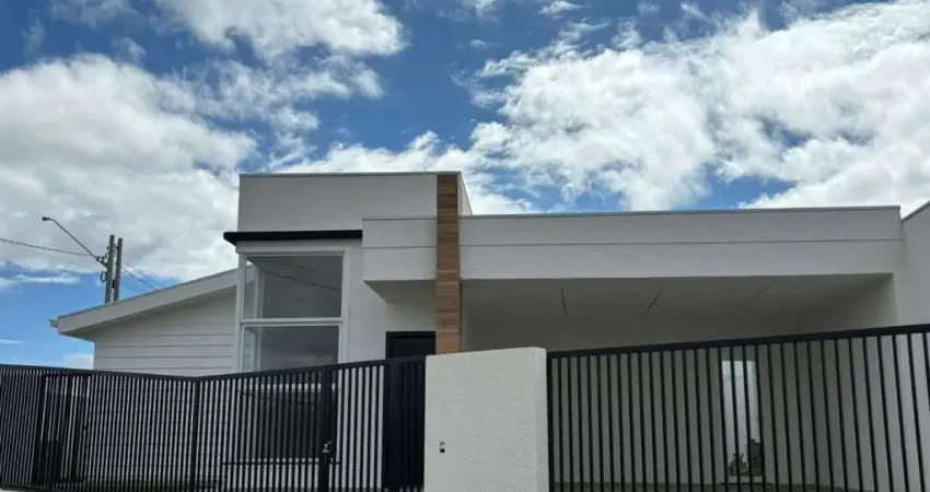 Casa para Venda em Guarapuava, Alto Cascavel, 3 dormitórios, 1 suíte, 2 banheiros, 2 vagas