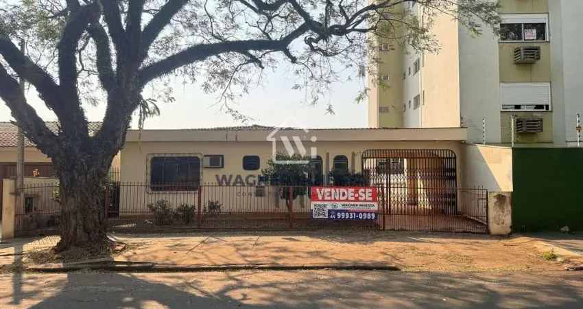Oportunidade! Baixou o preço, Casa à venda com area total de 630m² na Zona 07 acima da Av. Colombo,