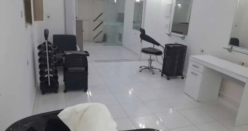 Salão comercial à locação com 56 m²  montada - assunção - s.b.c