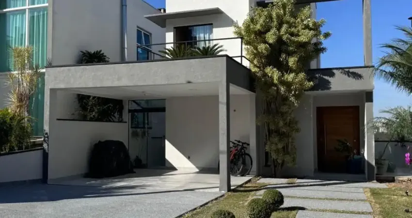 ÓTIMO Sobrado no Condomínio Bella Cittá Fazenda Rodeio para venda com 205 m² com 3 suítes