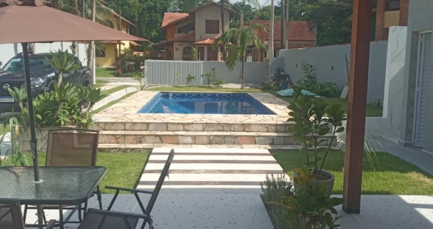 ÓTIMO Sobrado no CONDOMÍNIO MORADA DA PRAIA com 250m² 4 dormitórios sendo 2 suítes Gourmet e Piscina
