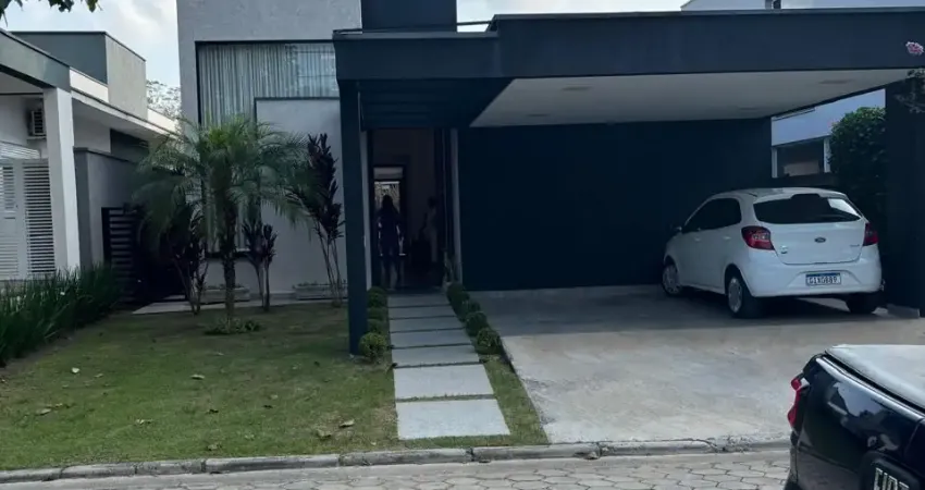 MARAVILHOSA casa térrea no Condomínio VEREDAS com 160 m² com PISCINA e área GOURMET