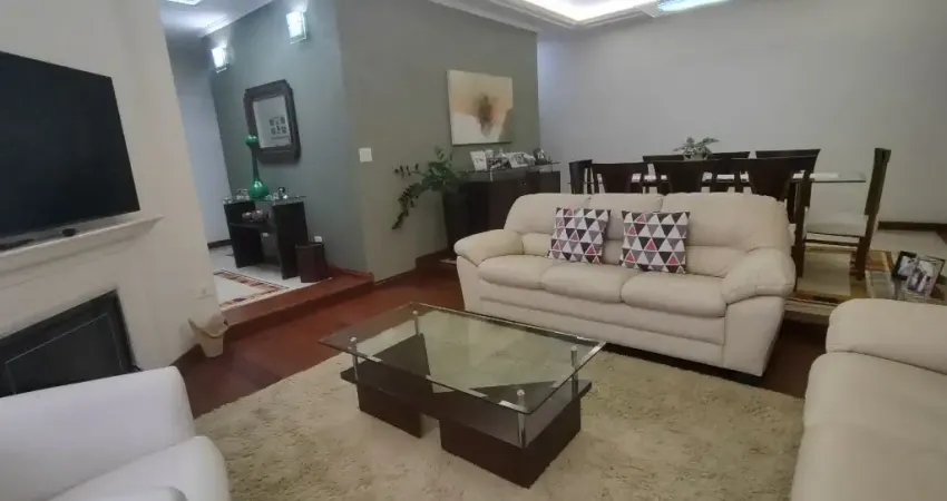 MARAVILHOSO sobrado para venda possui 411 m² com 4 suítes PISCINA e espaço GOURMET na Vila Oliveira
