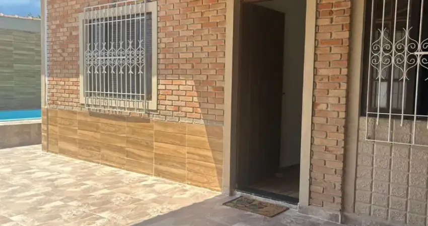 LINDA casa Térrea com PISCINA e GOURMET a venda tem 133 m² com 3 quartos em Centro - Bertioga - SP