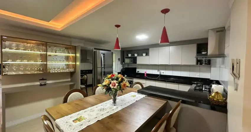 Apartamento Com área externa em Região do Lago, Cascavel/PR