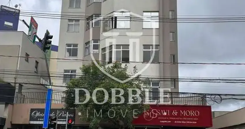 Apartamento semimobiliado no centro, uma quadra da avenida brasil