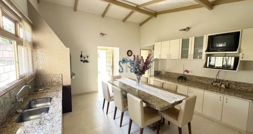 Casa com 3 quartos à venda na Rua Francisco de Azevedo Macedo, 587, Vila Solene, Campo Largo