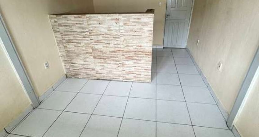 Alugo Kitnet/Apartamento Osvaldo Frota - Cidade Nova.