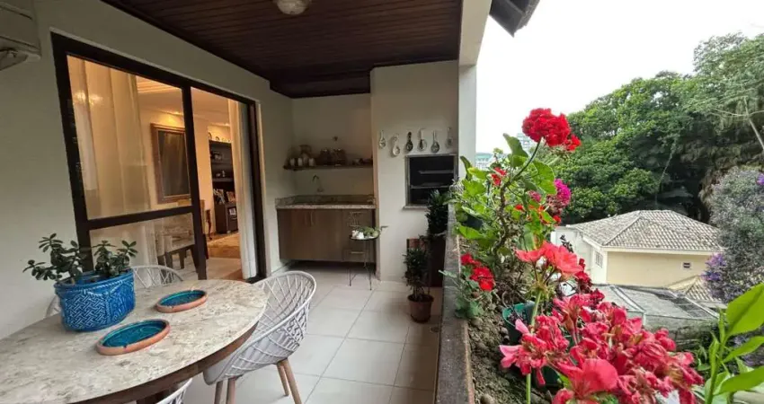 Cobertura para Venda em Joinville, Atiradores, 5 dormitórios, 1 suíte, 4 banheiros, 2 vagas