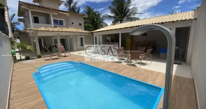 Excelente casa 4 quartos a poucos passos da praia de Geribá Armação de Búzios