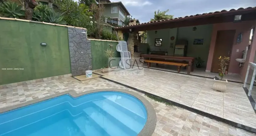 Ótima casa na Brava 4 quartos próxima ao centro de Búzios