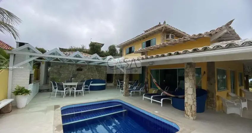 Casa 6 quartos  no canto direito da praia de Geribá Armação de Búzios