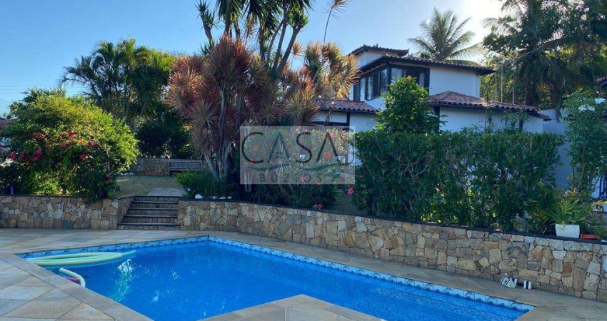 Excelente casa 4 quartos no centro Armação dos Búzios à venda