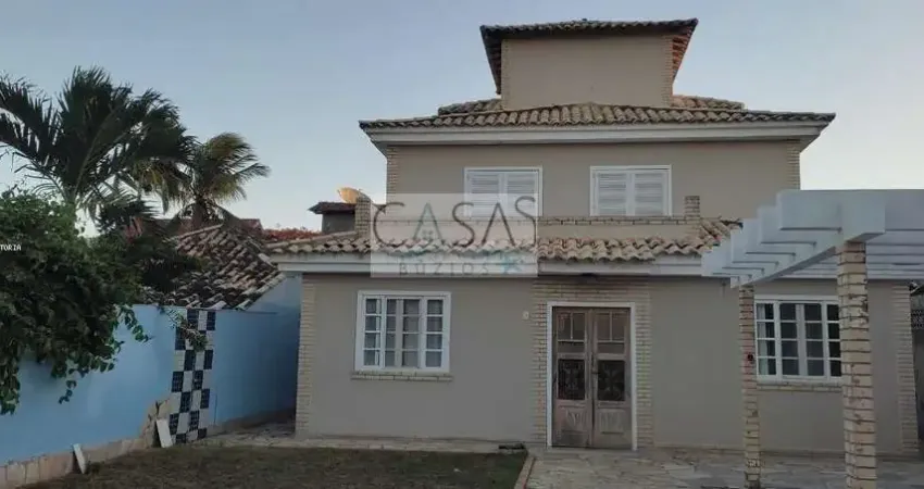 Excelente casa 5 quartos à poucos passos da praia de Geribá Armação de Búzios.