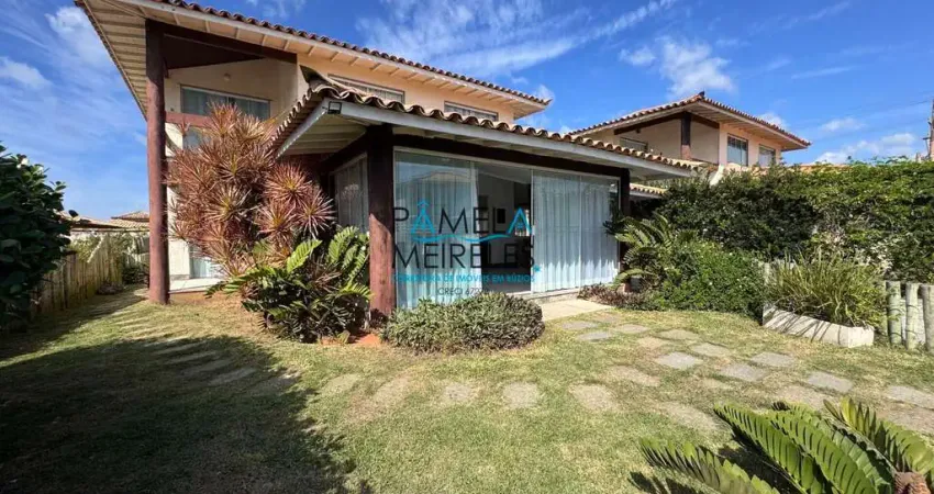 Ótima casa 4 quartos condomínio pé na areia Manguinhos Armação de Búzios