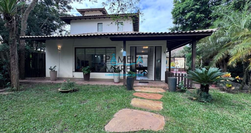 Alugo Excelente casa 4 quartos em condomínio poucos passos Praia de Manguinhos