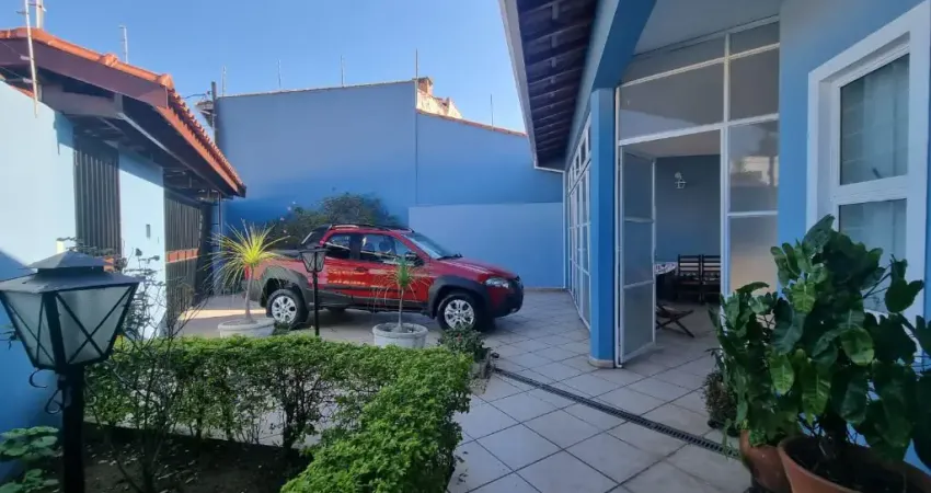 Casa com 4 quartos à venda no Jardim Santa Maria, Jacareí 