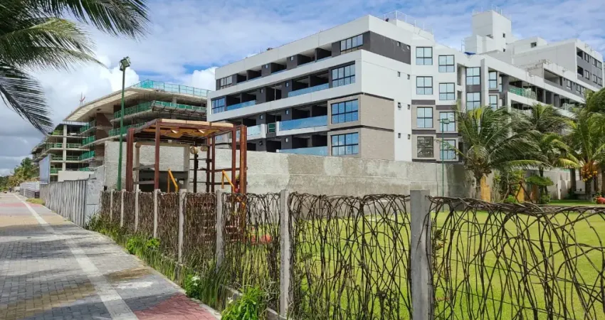 Apartamento pé na areia em Ponta de Campina, com 92m², 03 quartos (01 suíte), posição sul, 02 vagas garagem