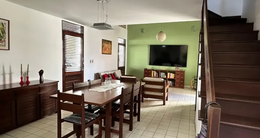 Oportunidade: casa à venda em água fria, bem próxima ao carrefour bancários, excelente localização, bem ventilada e com iluminação natural