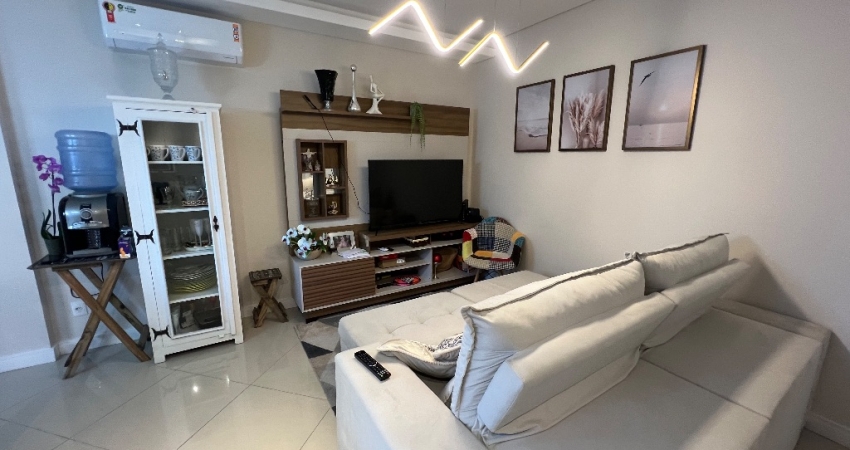 Lindo apartamento a venda praia de Canasvieiras
