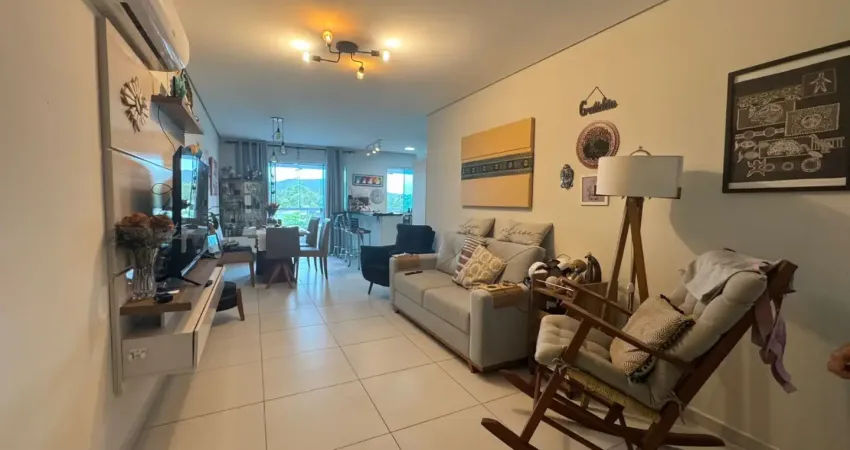 Cobertura bem localizada na praia dos ingleses com 3 dormitórios