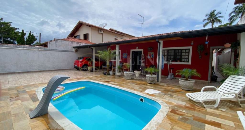 Casa à venda no bairro Praia do Arrastão - São Sebastião/SP