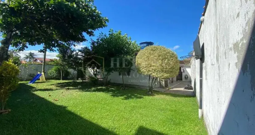 Casa espaçosa com lindo gramado - porto novo - caraguatatuba/sp