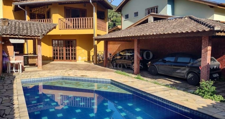 Casa Sobrado em São Francisco da Praia, São Sebastião/SP