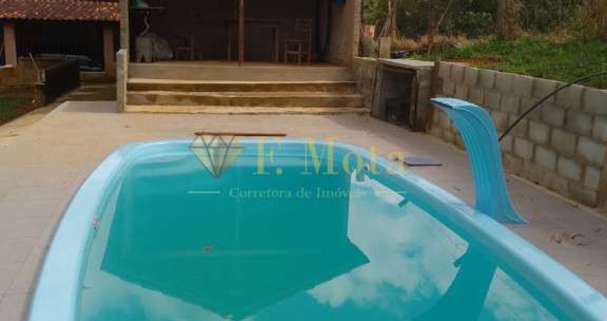 Chácara / sítio com 2 quartos à venda no Centro, Borda da Mata 