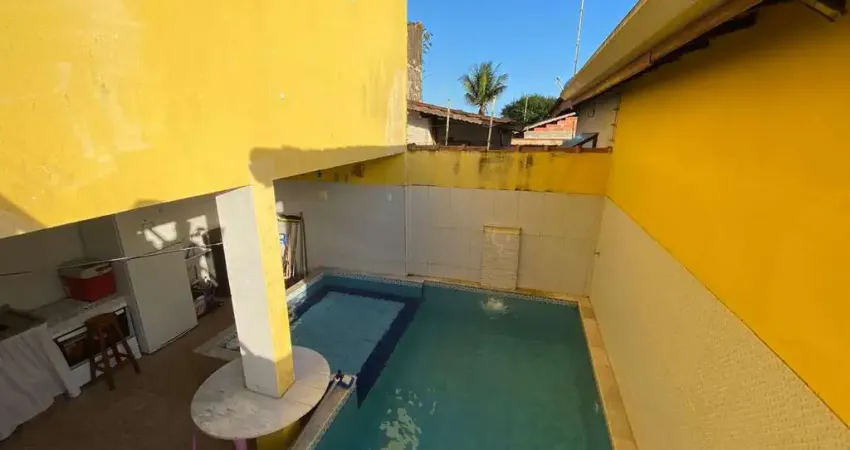 Casa para Venda em Itanhaém, Jardim Grandesp, 3 dormitórios, 2 suítes, 1 banheiro, 3 vagas