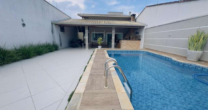 Casa para Venda em Itanhaém, Jardim Regina, 3 dormitórios, 2 suítes, 2 banheiros, 4 vagas