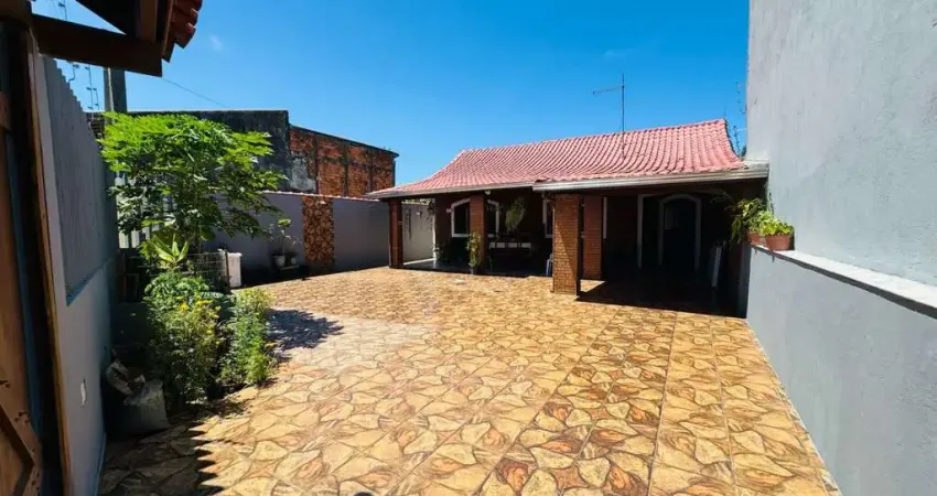 Casa para Venda em Itanhaém, Jardim das Palmeiras, 2 dormitórios, 2 banheiros, 5 vagas