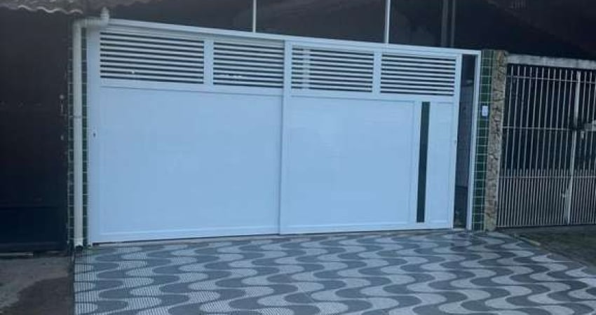 Casa para Venda em Praia Grande, Maracanã, 3 dormitórios, 1 suíte, 1 banheiro, 2 vagas