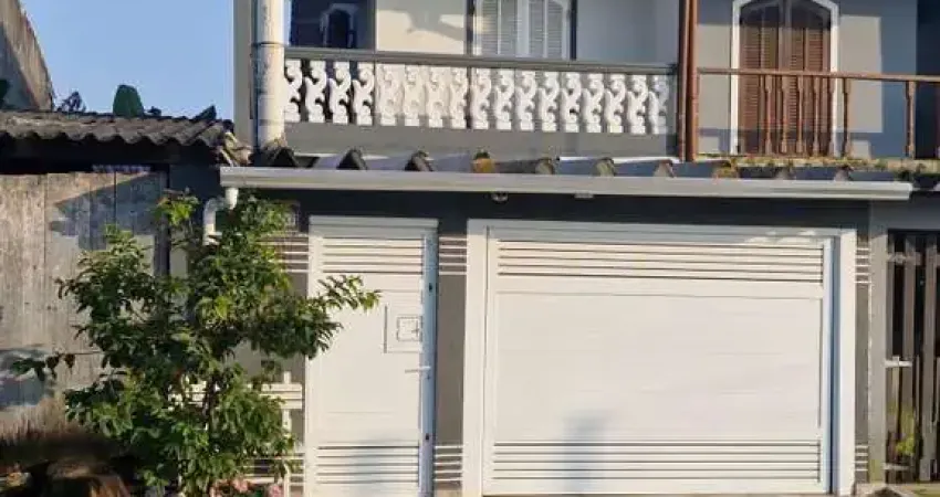 Sobrado para Venda em Itanhaém, Balneário Gaivota, 3 dormitórios, 1 suíte, 2 banheiros, 2 vagas