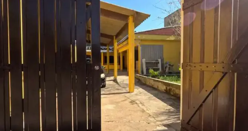 Casa para Venda em Itanhaém, Balneário Gaivota, 3 dormitórios, 2 banheiros, 6 vagas