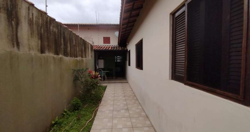 Casa para Venda em Itanhaém, CIBRATEL 2, 3 dormitórios, 1 suíte, 1 banheiro, 3 vagas