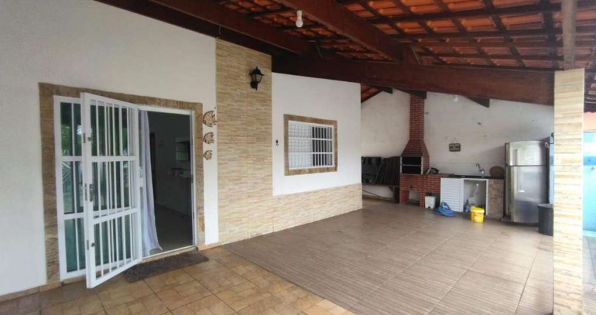 Casa para Venda em Itanhaém, Jardim das Palmeiras, 3 dormitórios, 2 banheiros, 2 vagas