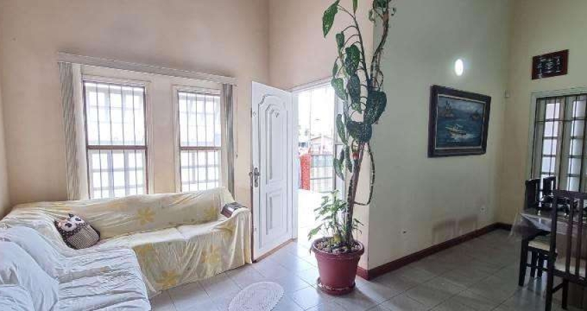 Casa para Venda em Itanhaém, Jardim Regina, 4 dormitórios, 2 suítes, 1 banheiro, 3 vagas